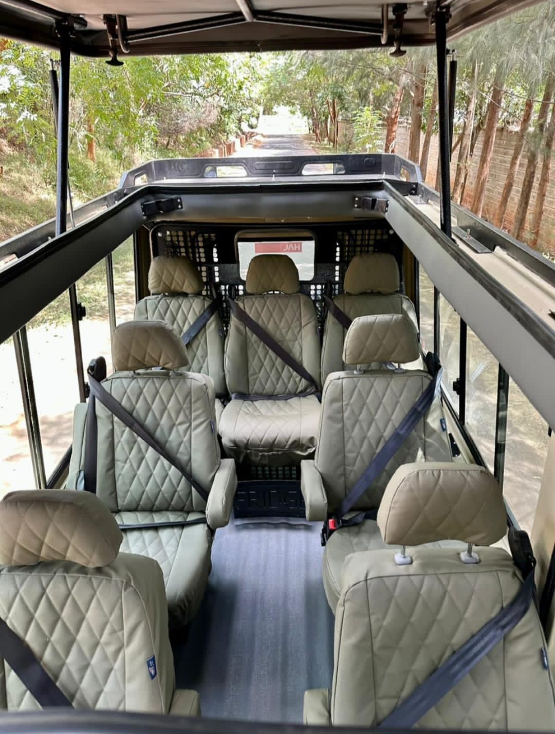 Land Cruiser Safari