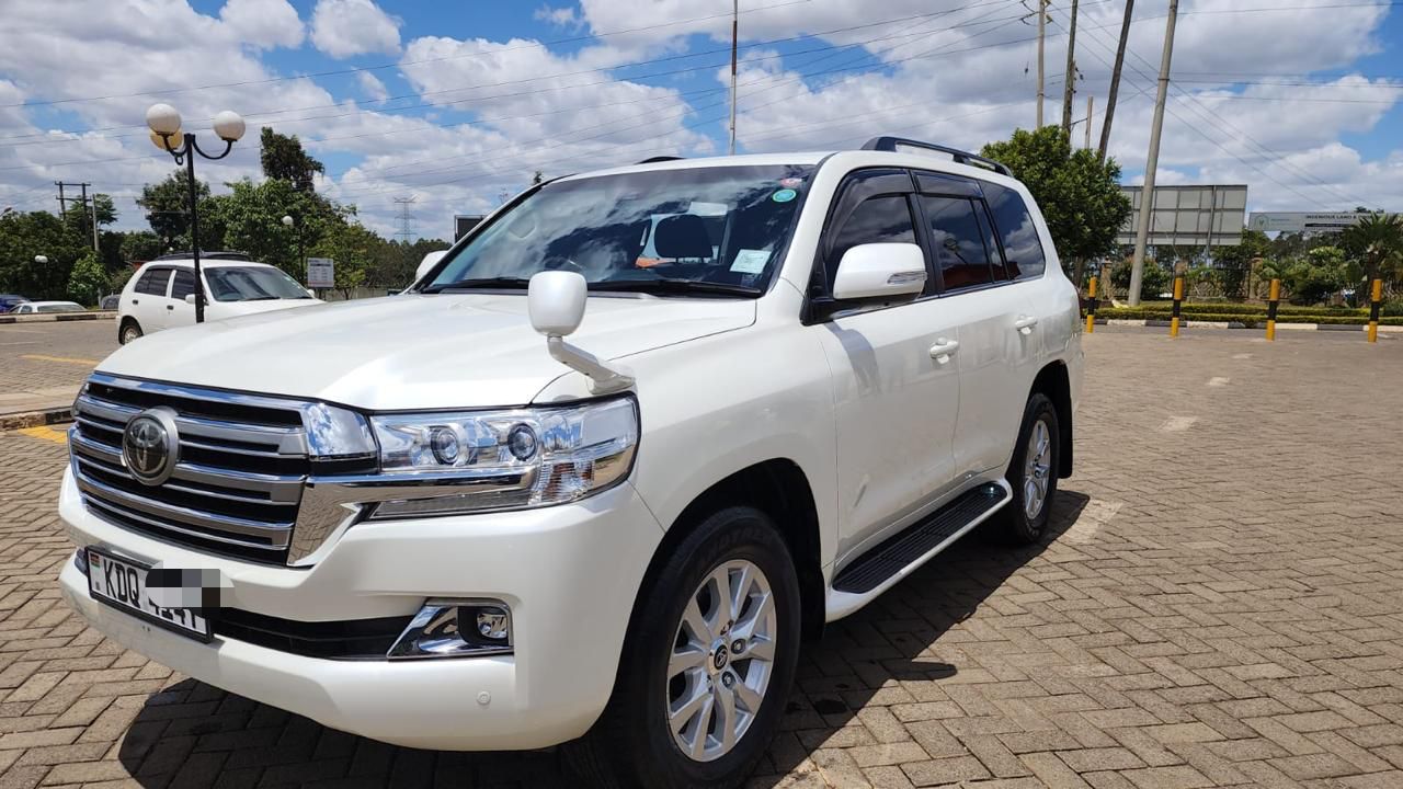 Land Cruiser V8